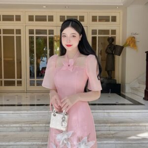áo dài cách tân cổ yếm